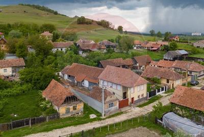 Casă cu 5 camere cu Teren 396 Mp în Ungra - 24