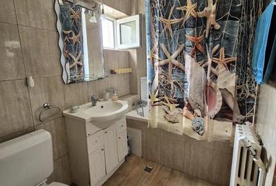 Apartament cu 3 camere decomandat în Central - 1