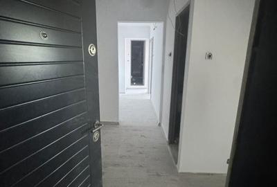 Apartament cu 3 camere decomandat în Micro 14 - 5