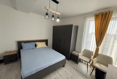 Apartament cu 3 camere decomandat, mobilat în Palazu Mare - 2