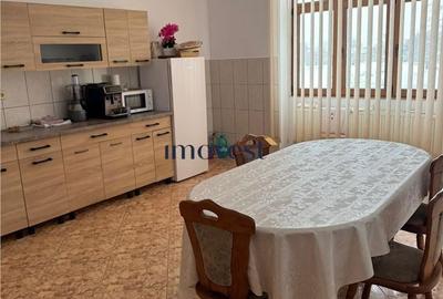 Casă cu 6 camere cu Teren 52000 Mp în Supur - 5