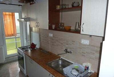 Apartament cu 3 camere decomandat în Cornișa - 5