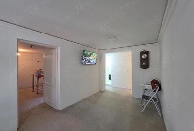 Casă cu 4 camere cu Teren 1300 Mp în Călugareni - 1