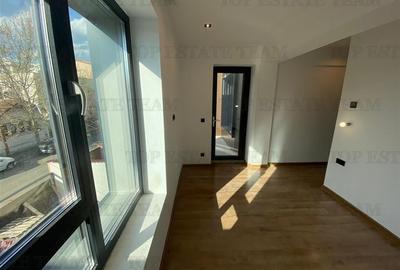 Apartament de lux,  duplex de 4 camere, bloc nou , zona premium- Domenii