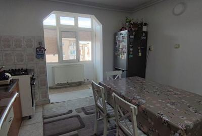 Apartament cu 2 camere decomandat în Central - 2