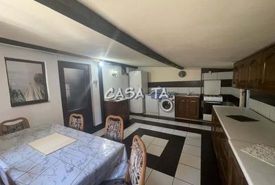 Casă cu 3 camere cu Canalizare în Central - 2