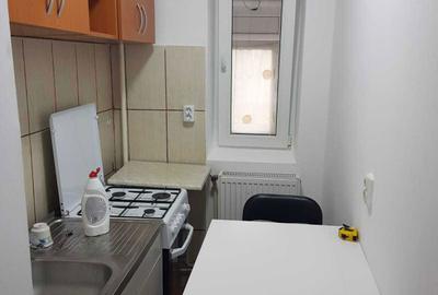 Garsonieră decomandată în Central - 5
