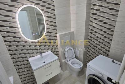 Apartament cu 3 camere decomandat în Apărătorii Patriei - 2