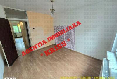 Apartament cu 3 camere decomandat în Central - 2