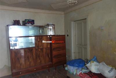 Casa cu teren aferent - 20