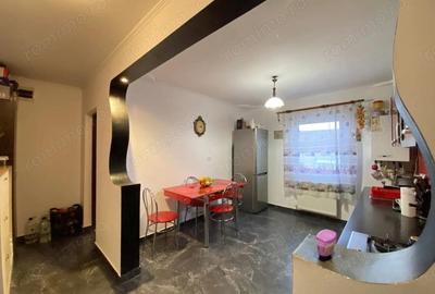 Apartament cu 3 camere semidecomandat, mobilat în Girocului - 8