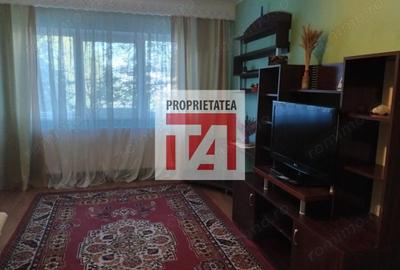 Apartament cu 3 camere decomandat în Hotvon