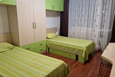 Apartament 3 camere, 65 mp, decomandat, centrala, parcare, Aparatorii Patriei - 3