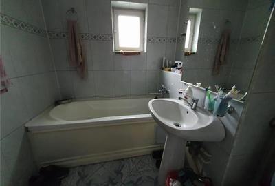 Apartament cu 3 camere decomandat în Carol Davila - 7