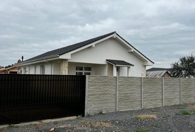 Duplex 1/2 modern pe parter cu 3 camere, Bucovăț - 1