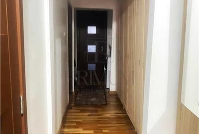 LUNEI - ETAJ 2 - BLOC IZOLAT - 3 CAMERE - 2 BAI - 2 BALCOANE - CENTRALA PROPRIE - 3