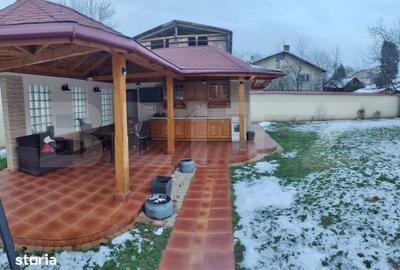 Casă cu 6 camere cu Teren 1178 Mp în Micro 6 - 8