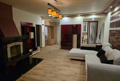 Apartament cu 3 camere decomandat în Central - 1