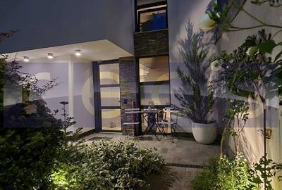 Casă individuală cu 5 camere cu Teren 200 Mp în Văcăresti - 3