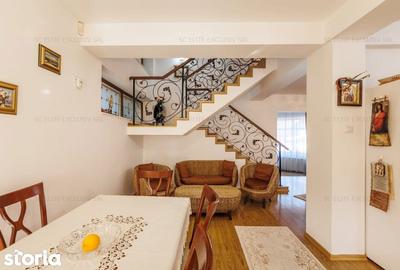 Casă cu 7 camere cu Teren 473 Mp în Central - 12