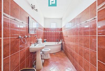 Casă individuală cu 7 camere cu Canalizare în Grădiște - 7