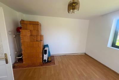 Casă cu 3 camere în Ciobănoaia - 1