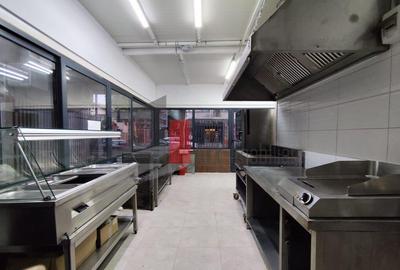 Spatiu comercial de inchiriat + terasa pretabil Horeca/ z... Spatiu comercial de inchiriat + terasa pretabil Horeca/ z... - 2