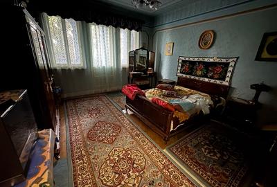 Casă individuală cu 8 camere cu Teren 3488 Mp în Central - 2