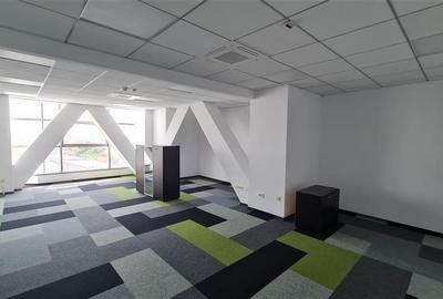 Spatiu de birouri proaspat renovat - 4