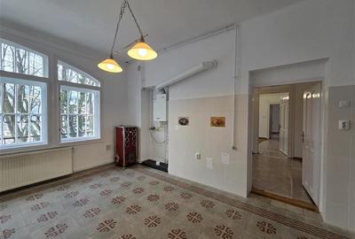 Apartament cu 4 camere decomandat în Centrul Istoric - 19