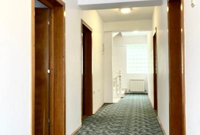 Casă individuală cu 9 camere cu Canalizare în Orizont - 12