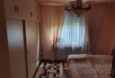 Casă individuală cu 4 camere cu Canalizare în Aradul Nou - 9