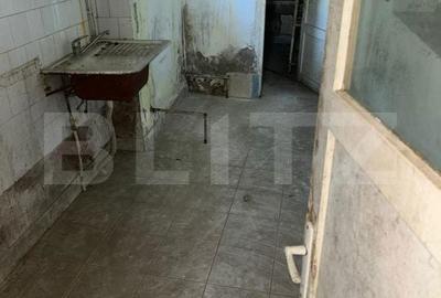 Casă cu 6 camere cu Teren 600 Mp în Central - 11
