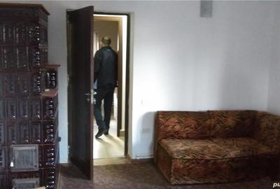 Casă cu 2 camere cu Teren 1500 Mp în Bujoreni - 3