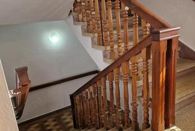 Vand casa zona 23 August - 10