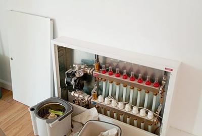 Vila Tunari str. Paris, 5 camere, curte 300  mp, 400 mp construiti - 24