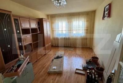 Apartament cu 2 camere decomandat în Teiu - 2