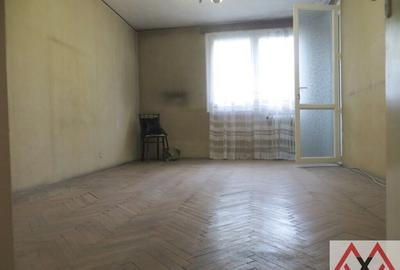 Apartament cu 4 camere semidecomandat în Titan - 2