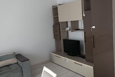 Apartament cu 2 camere semidecomandat, mobilat în Giroc