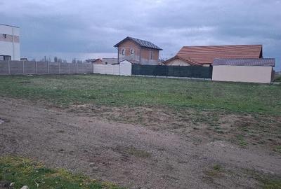 Teren de 817 mp, în Giroc