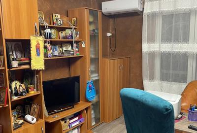 DECEBAL Calarasilor,Metrou Muncii,Bl 1986,Decomandat,etajul 1/7,bloc mixt! - 2