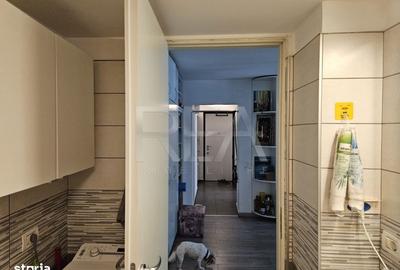 Apartament cu 2 camere semidecomandat, mobilat în Romană