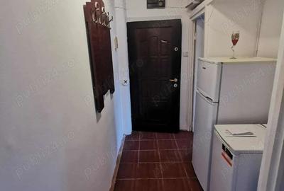 Proprietar inchiriez garsoniera in zona Miori?a - 2