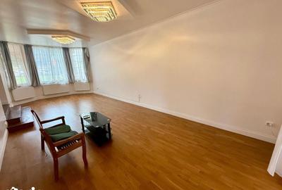 Casă cu 5 camere cu Teren 750 Mp în Bârnova - 2
