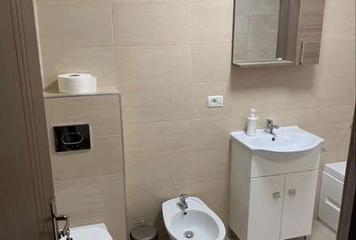 Spațiu comercial, de 61 mp, în Ultracentral - 8