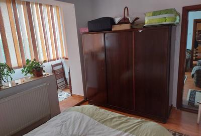 Apartament cu 3 camere semidecomandat în Câmpina - 3