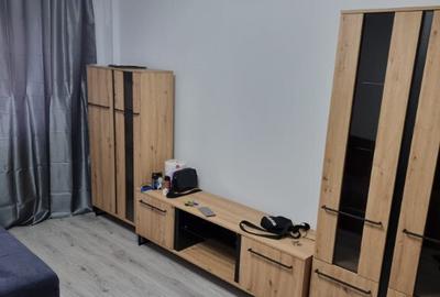 Inchiriez apartament 3 camere - 3