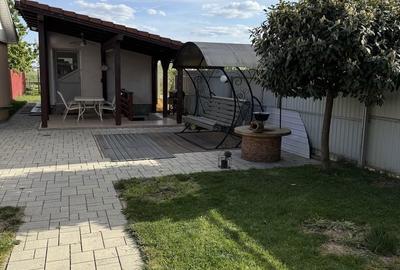 Casă cu 4 camere în Central - 1