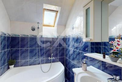 Casă cu 5 camere cu Teren 900 Mp în Central - 1