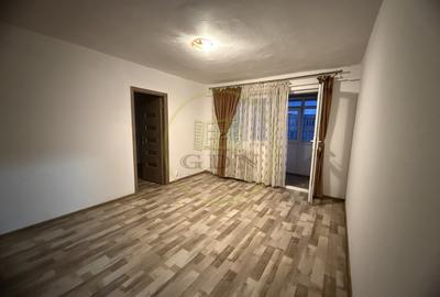 Apartament cu 2 camere semidecomandat în Craiovița Nouă - 2